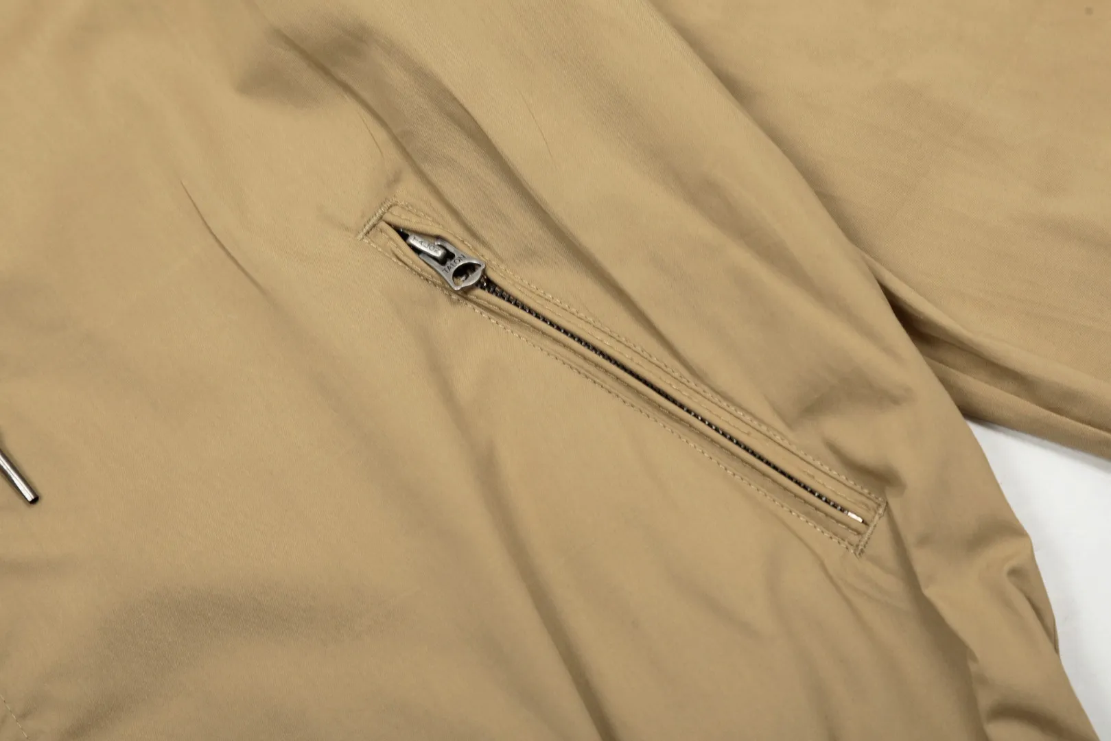 🅿️290 "Top Quality" Style No.: 8097# [Ralph Lauren Basic Classic Thin Couple Jacket Windbreaker Hooded Jacket] ✅Ralph Lauren Ralph Lauren Spring and Autumn Lightweight Thin Unisex Couple Hooded Jacket ✅Polyester fiber fabric Thin, light and non-pressing ✅Sports travel, leisure and business, simple and easy to match ✅Simple upper body, easy to match, ootd must-have, versatile YYDS~ Size: M-XXL Color: Khaki Navy